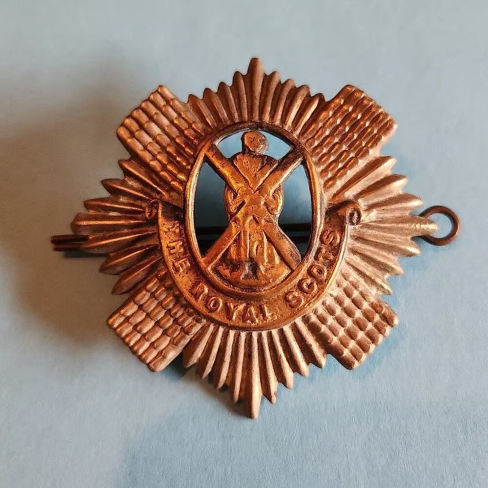 WWII ROYAL SCOTS pin. Estate Piece
